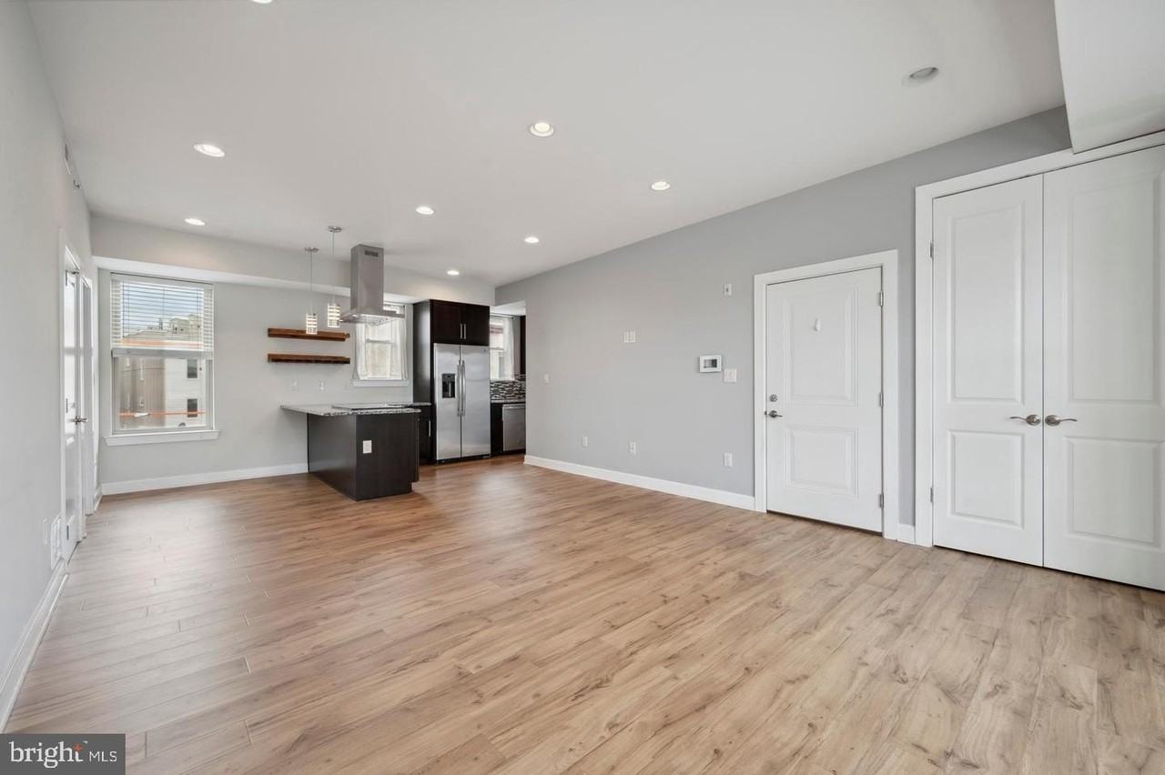 71424 N Chadwick St #6 - Photo 7 of 24