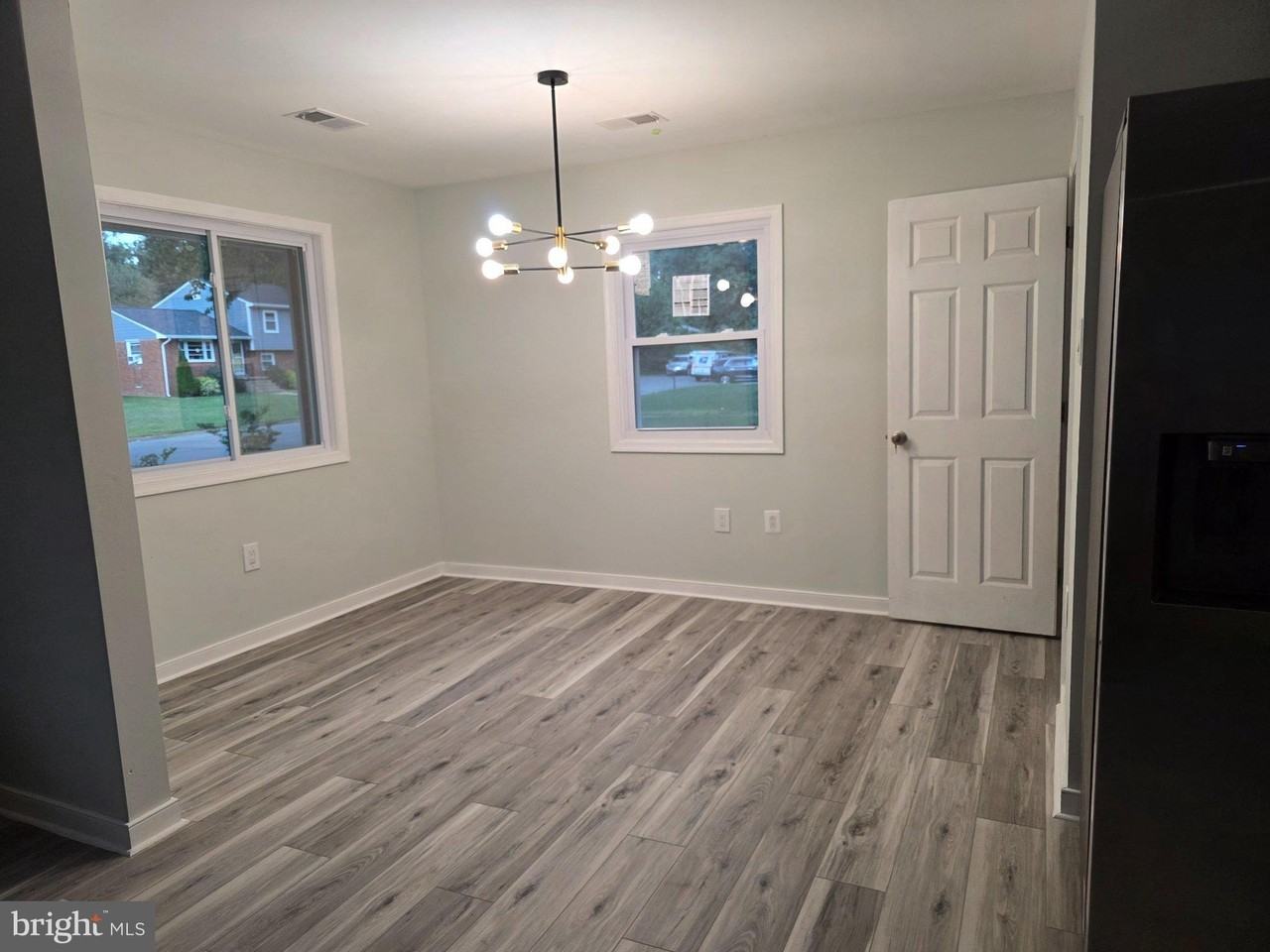 10316 Vineland Rd - Photo 2 of 6