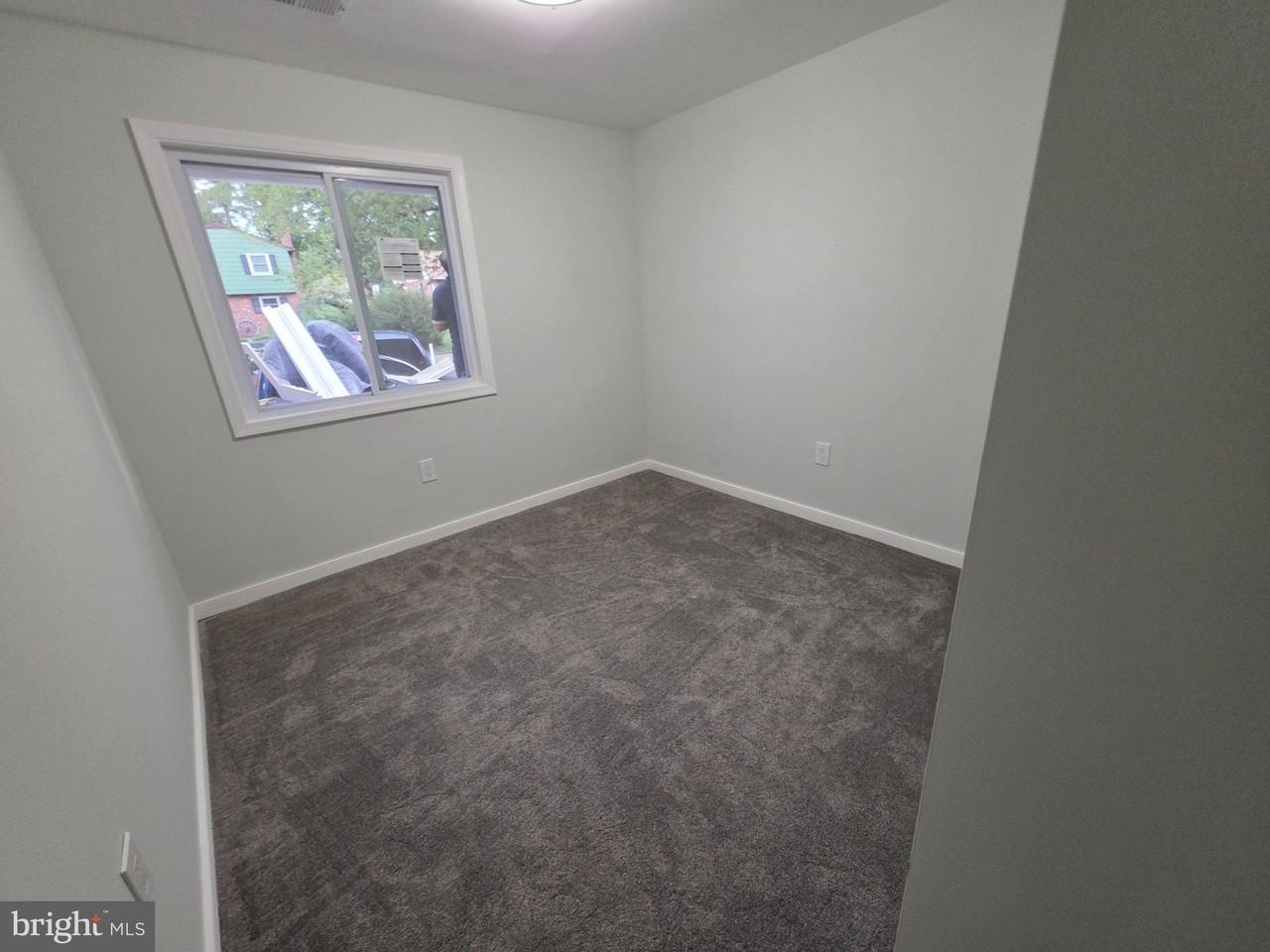 10316 Vineland Rd - Photo 3 of 6