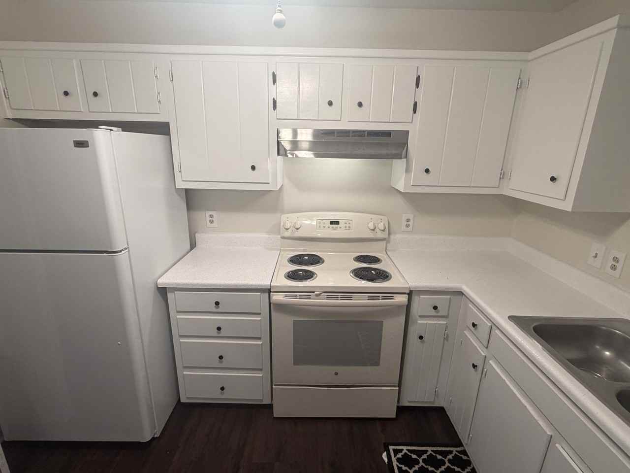 301 Summer Dr - Photo 5 of 20