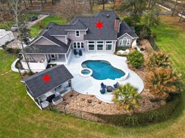 featured image of 15461 Bedford Ln