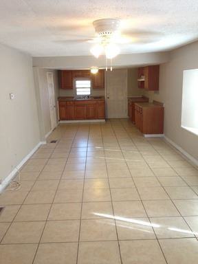 3622 E Mohawk Ave - Photo 2 of 16