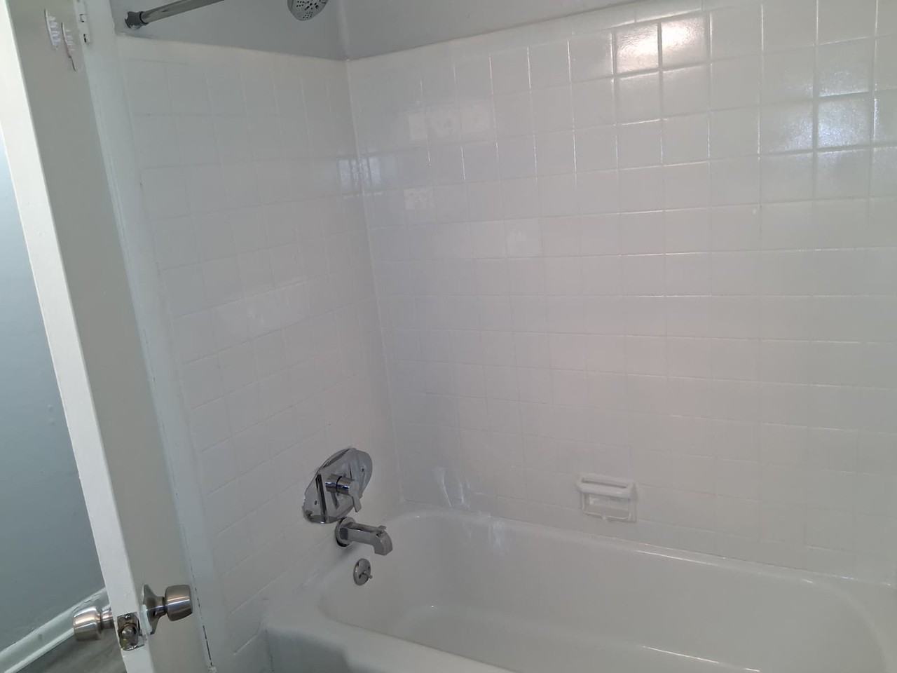 1310 E Johnson St - Photo 5 of 9