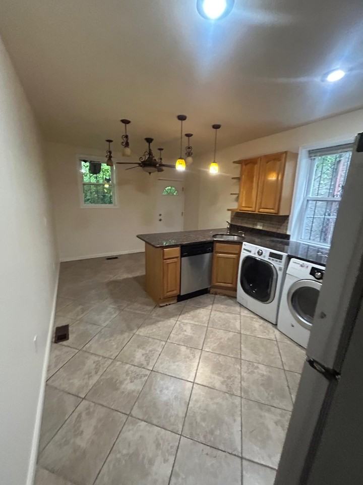 5217 Cedar Ave - Photo 4 of 6