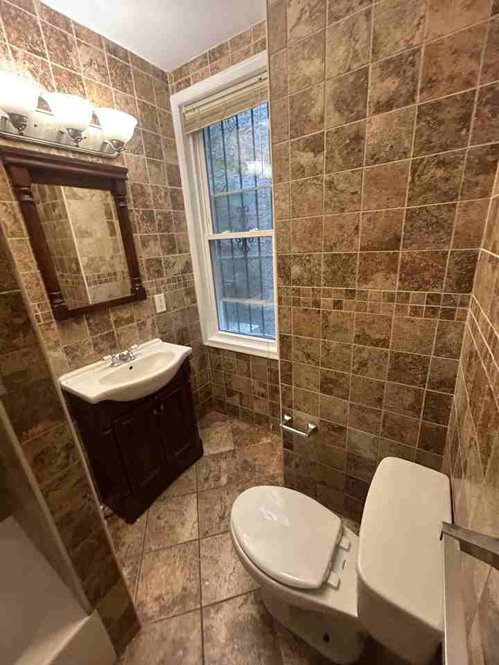 5217 Cedar Ave - Photo 3 of 6