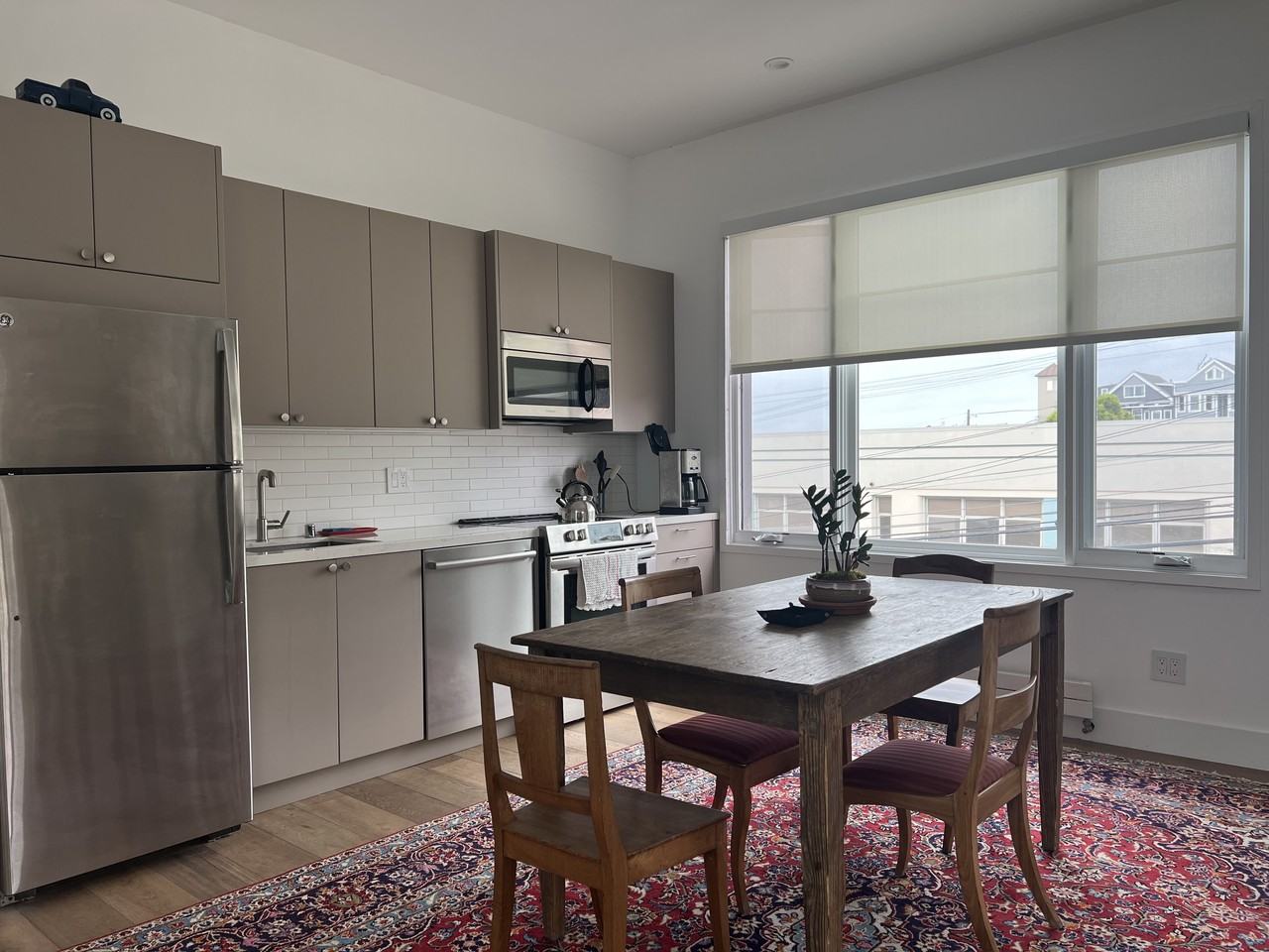 2210 19th Street - Photo 4 of 11