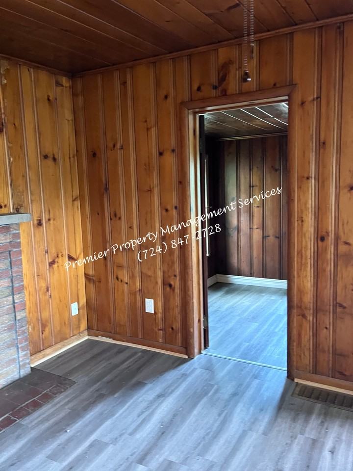 215 Ross Ave #1 - Photo 4 of 21