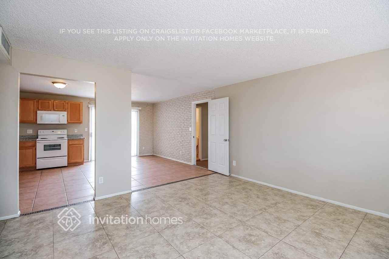 6808 W Windsor Ave - Photo 6 of 21