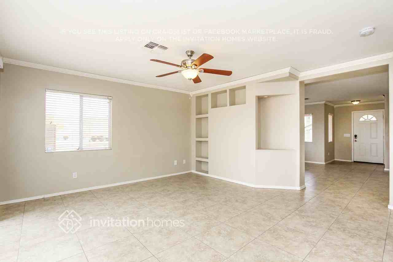 6206 W Wood St - Photo 4 of 19