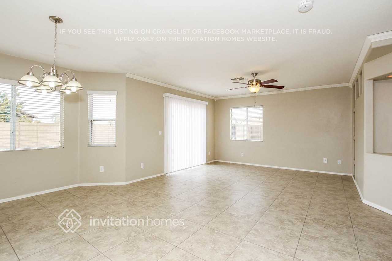 6206 W Wood St - Photo 5 of 19