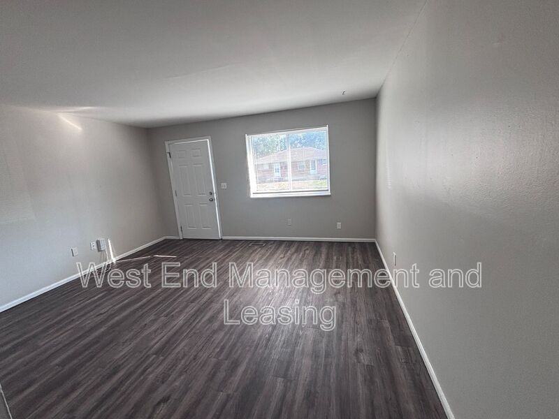 9961 Lorraine Ave - Photo 4 of 9
