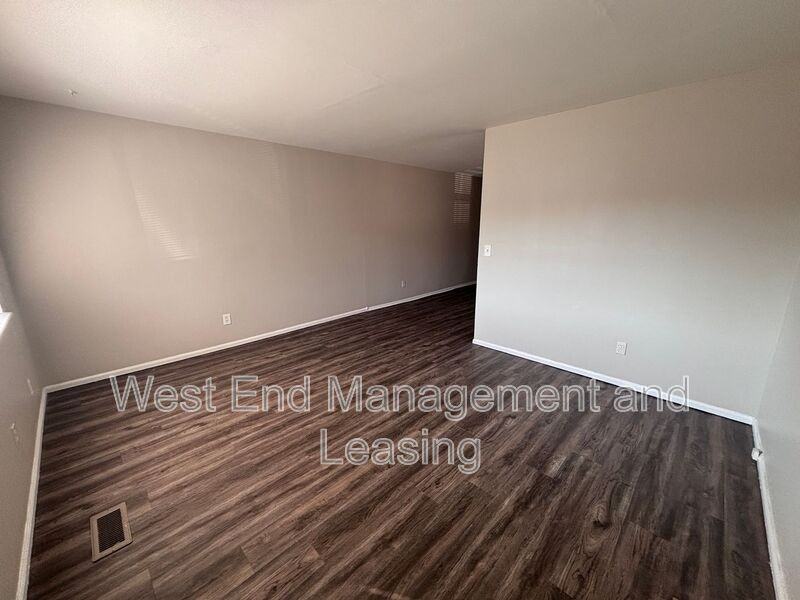 9961 Lorraine Ave - Photo 5 of 9