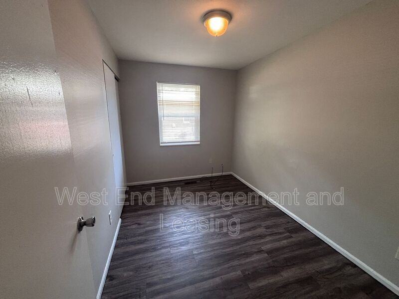 9961 Lorraine Ave - Photo 6 of 9