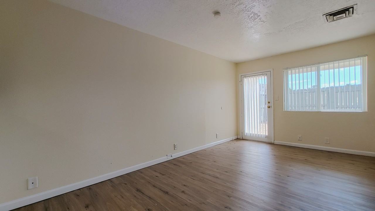 Cloudview Terrace - Photo 2 of 27
