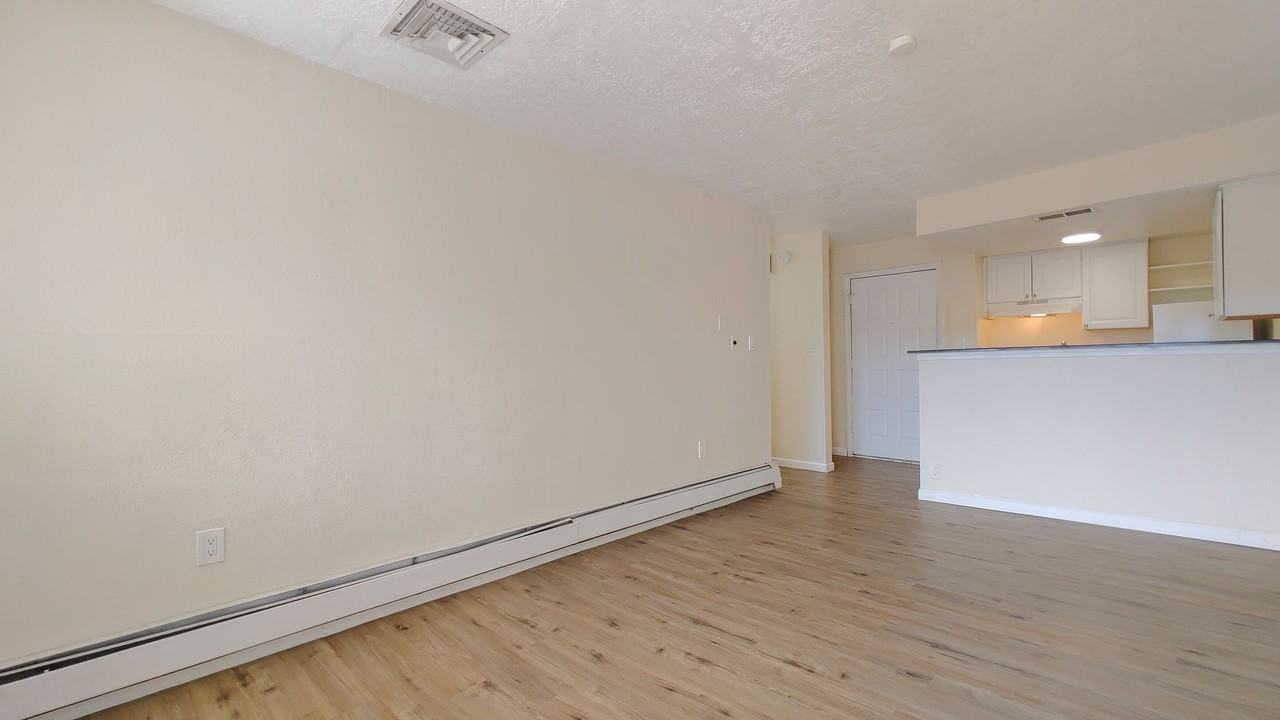 Cloudview Terrace - Photo 3 of 27