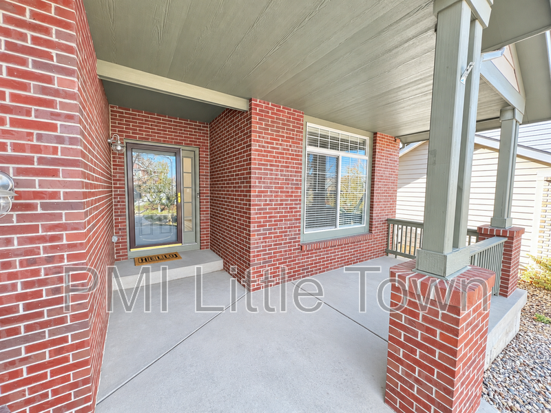 24646 E Florida Ave - Photo 3 of 29
