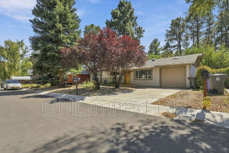 3513 N Grandview Dr - Photo 2 of 34