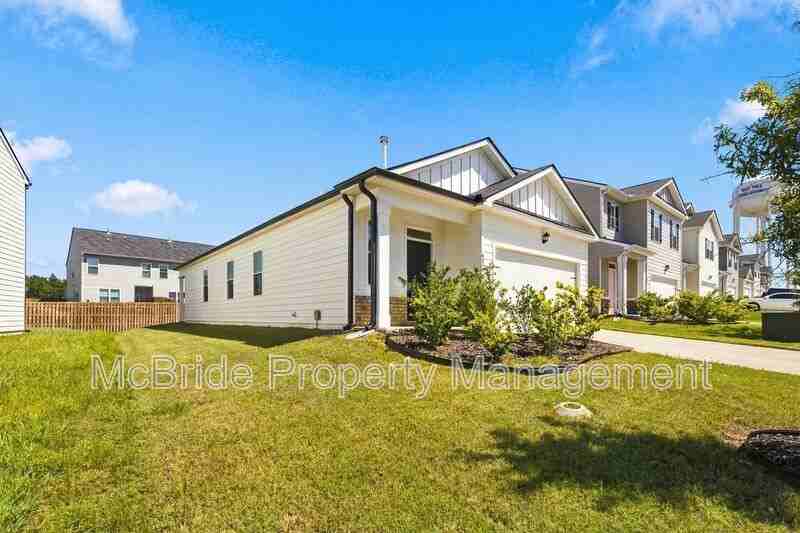 6036 Beadlow St - Photo 3 of 18