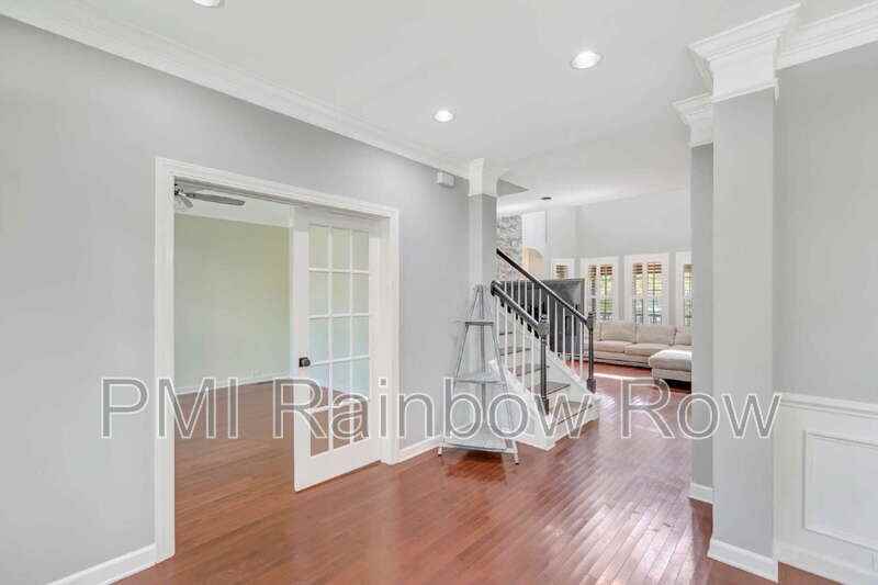 1808 Coatbridge Rd - Photo 7 of 47