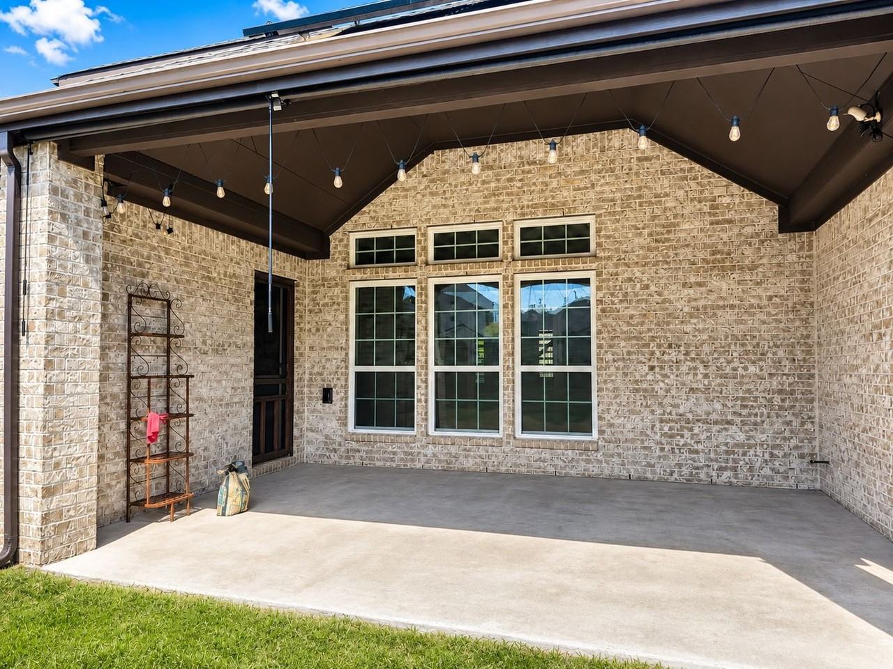 7720 Falcon Ridge Rd - Photo 2 of 18