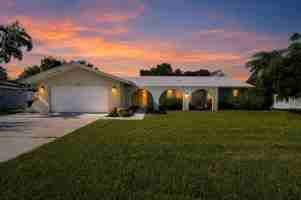 featured image of 2876 Captiva Dr