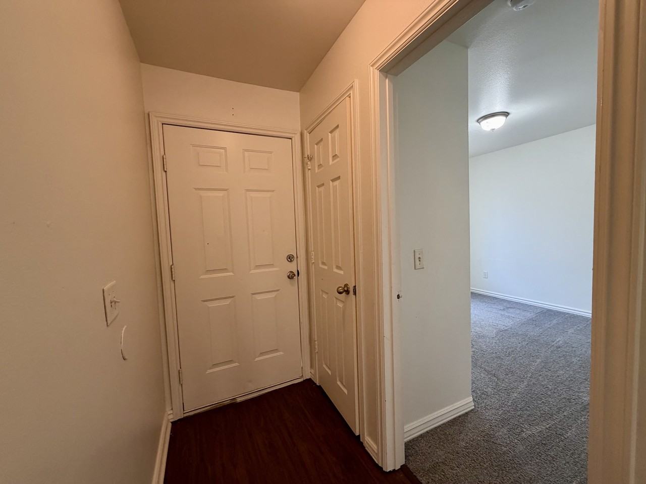 297 Graystone Circle - Photo 2 of 15