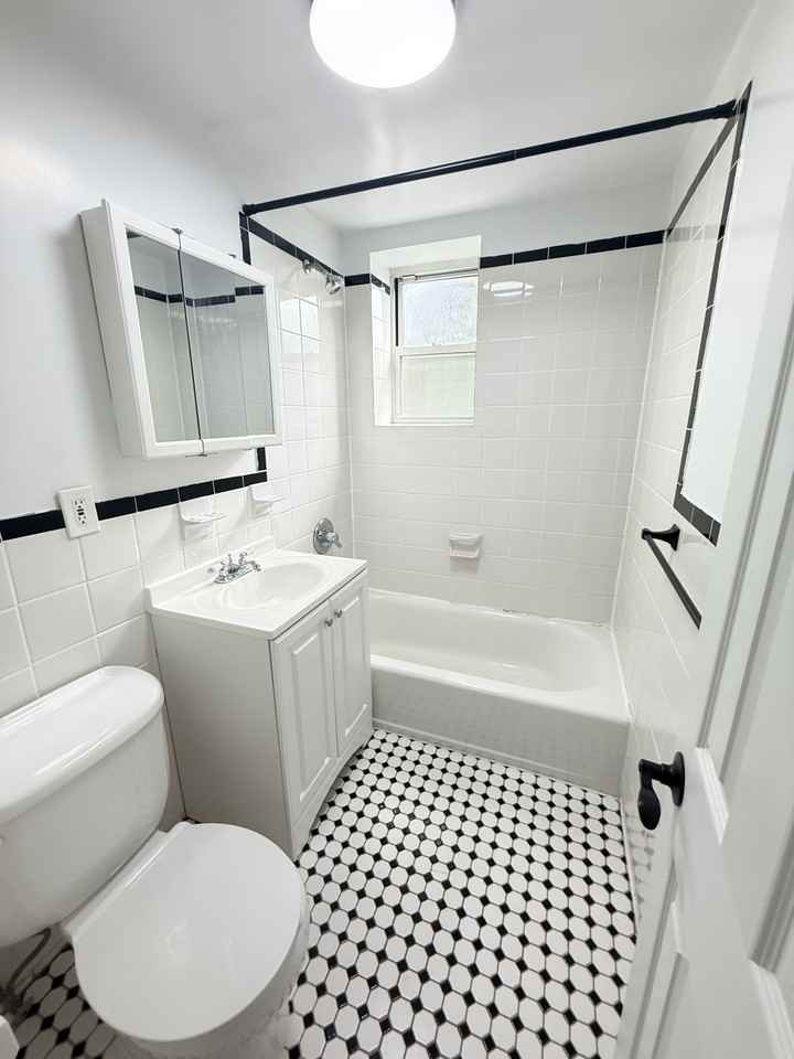 98 Harding WP LLC: - Photo 5 of 6