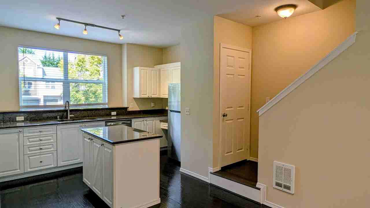 3116 164th St Sw - Photo 6 of 19