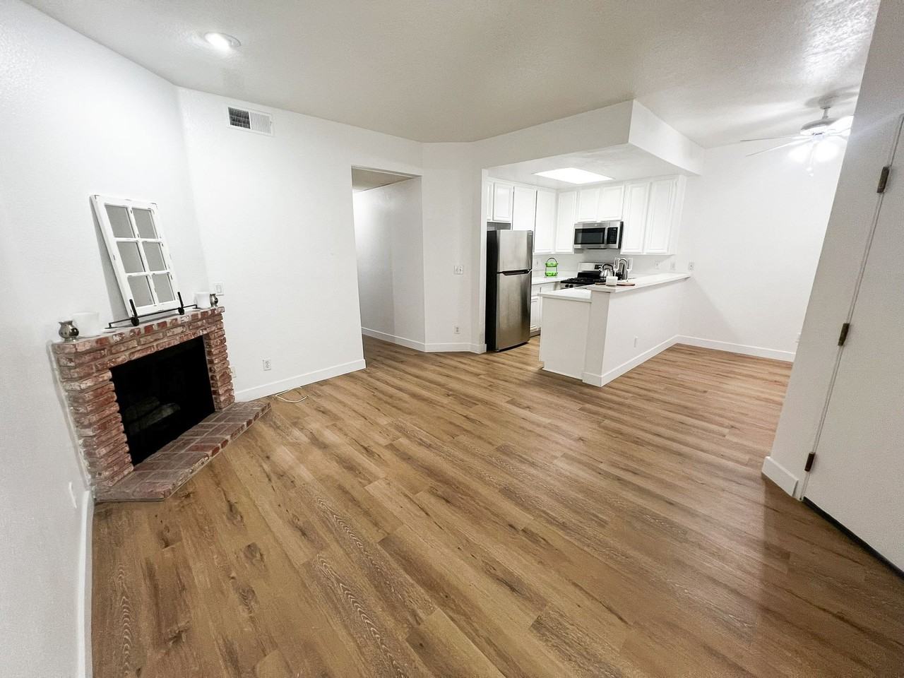 Benefit Apartments - Photo 2 of 13