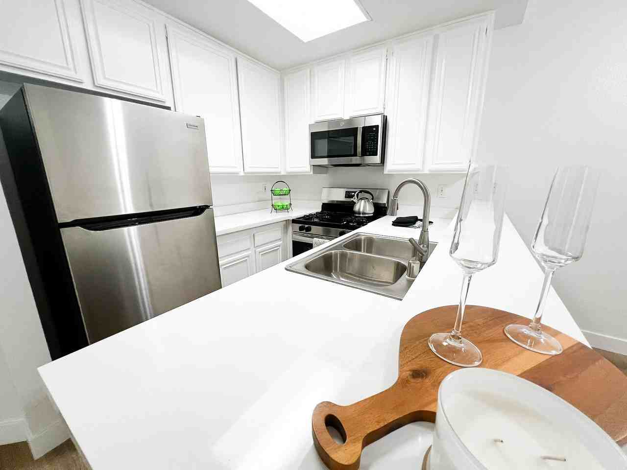 Benefit Apartments - Photo 7 of 13