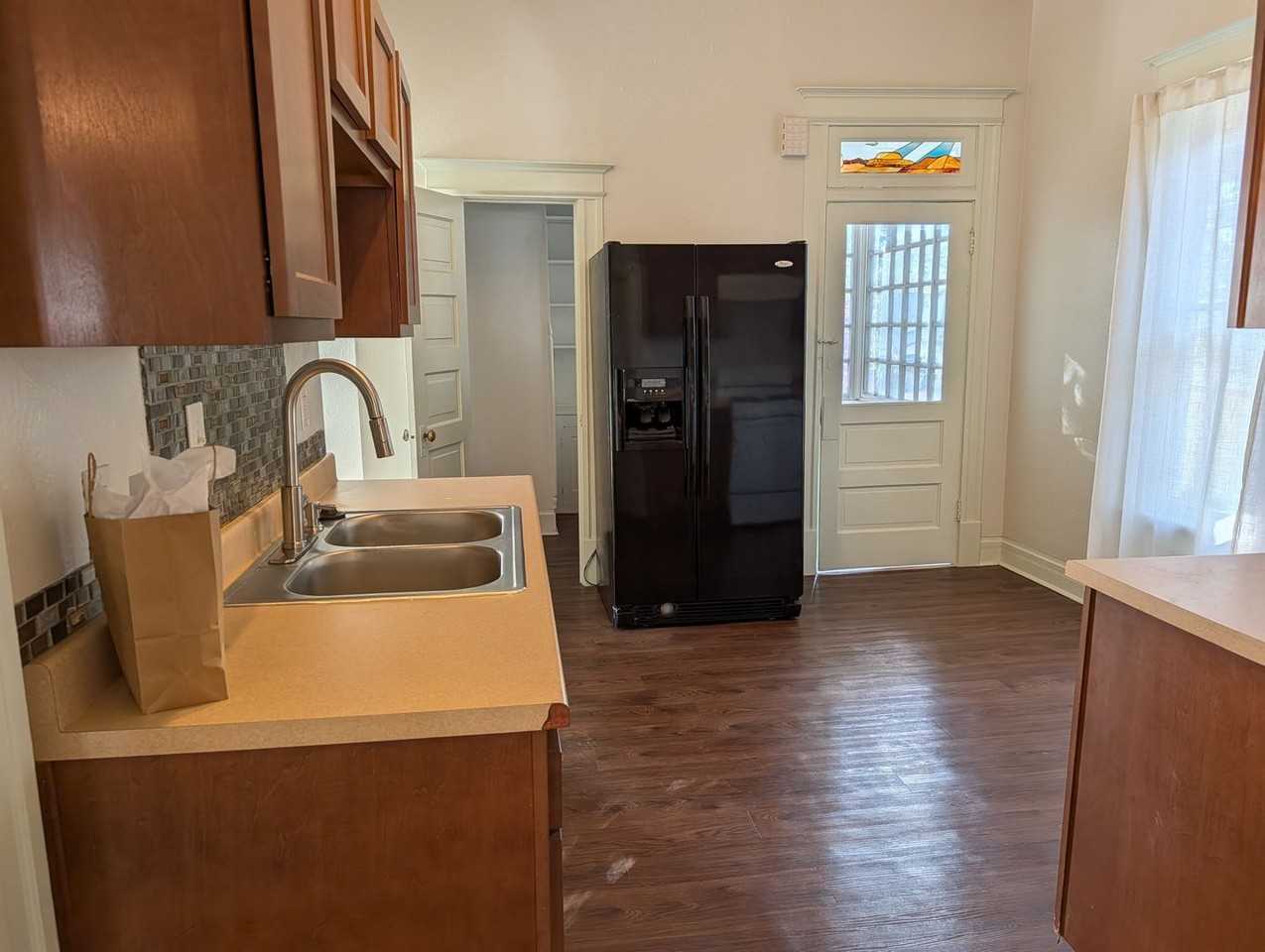Colorado Ave 2209 W. - Photo 6 of 37
