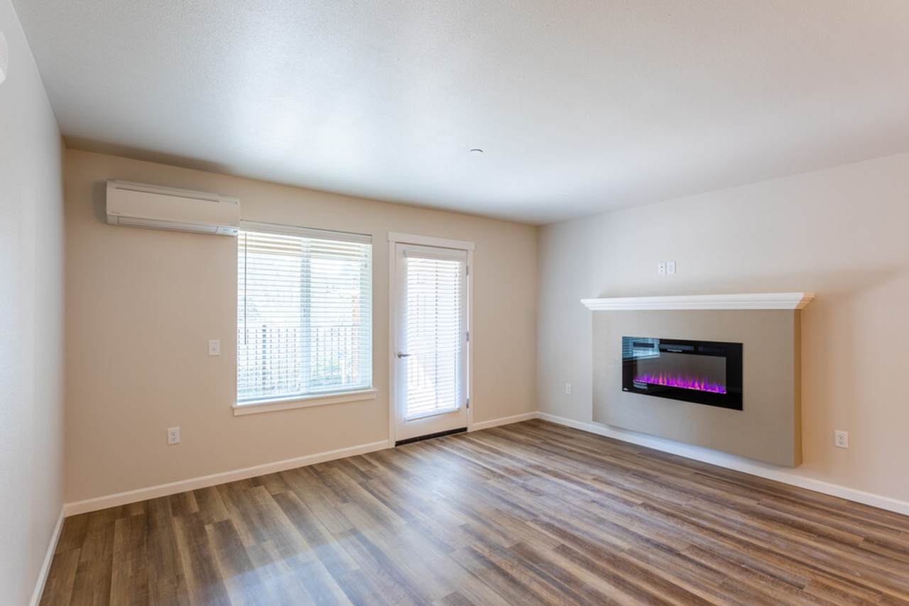 Waterside Apartments - Photo 7 of 50