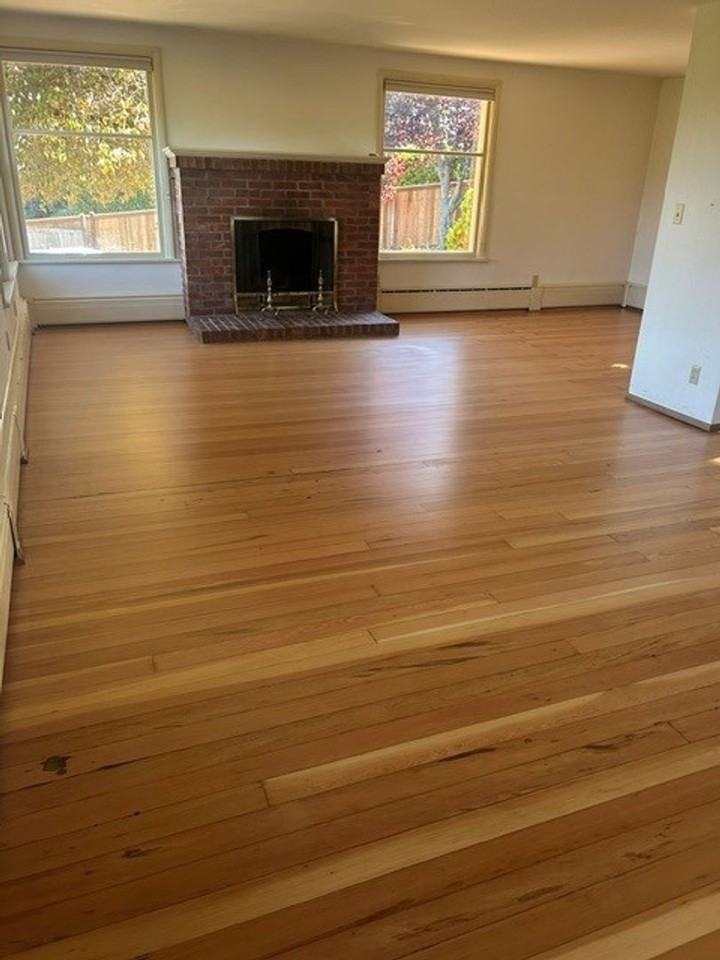 261 Eagle Pl Ne - Photo 2 of 12