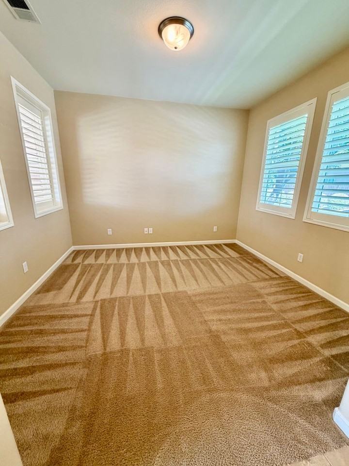 2404 Chardonnay Pl - Photo 4 of 41