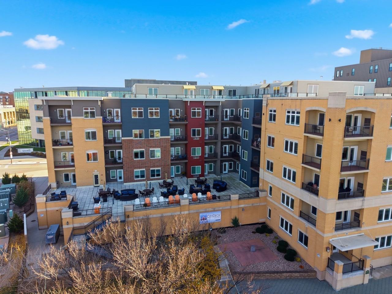 CityDeck Landing (CDL) - Photo 3 of 50