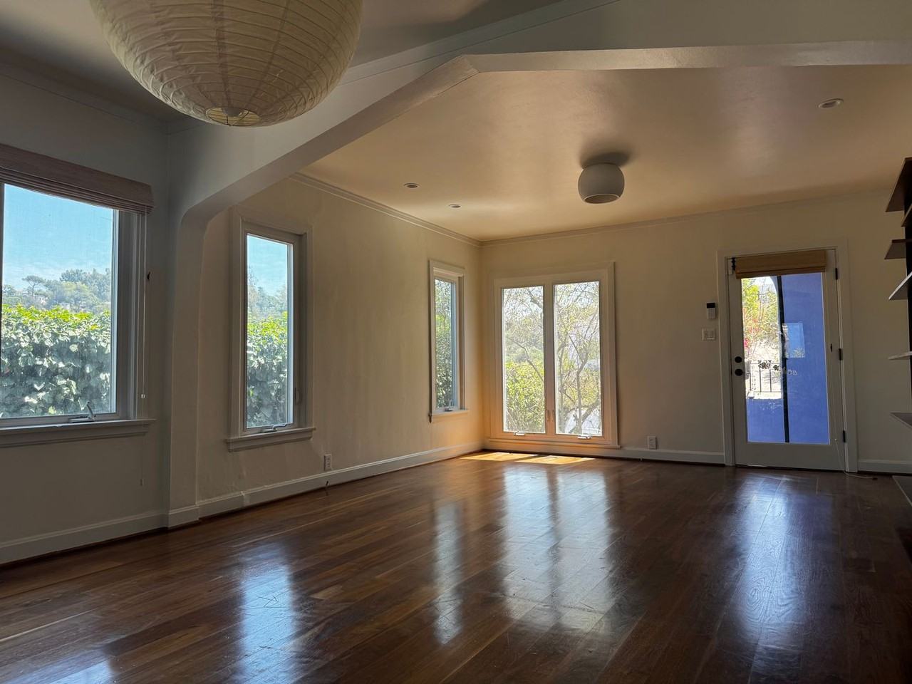 2257 Earl St - Photo 2 of 30