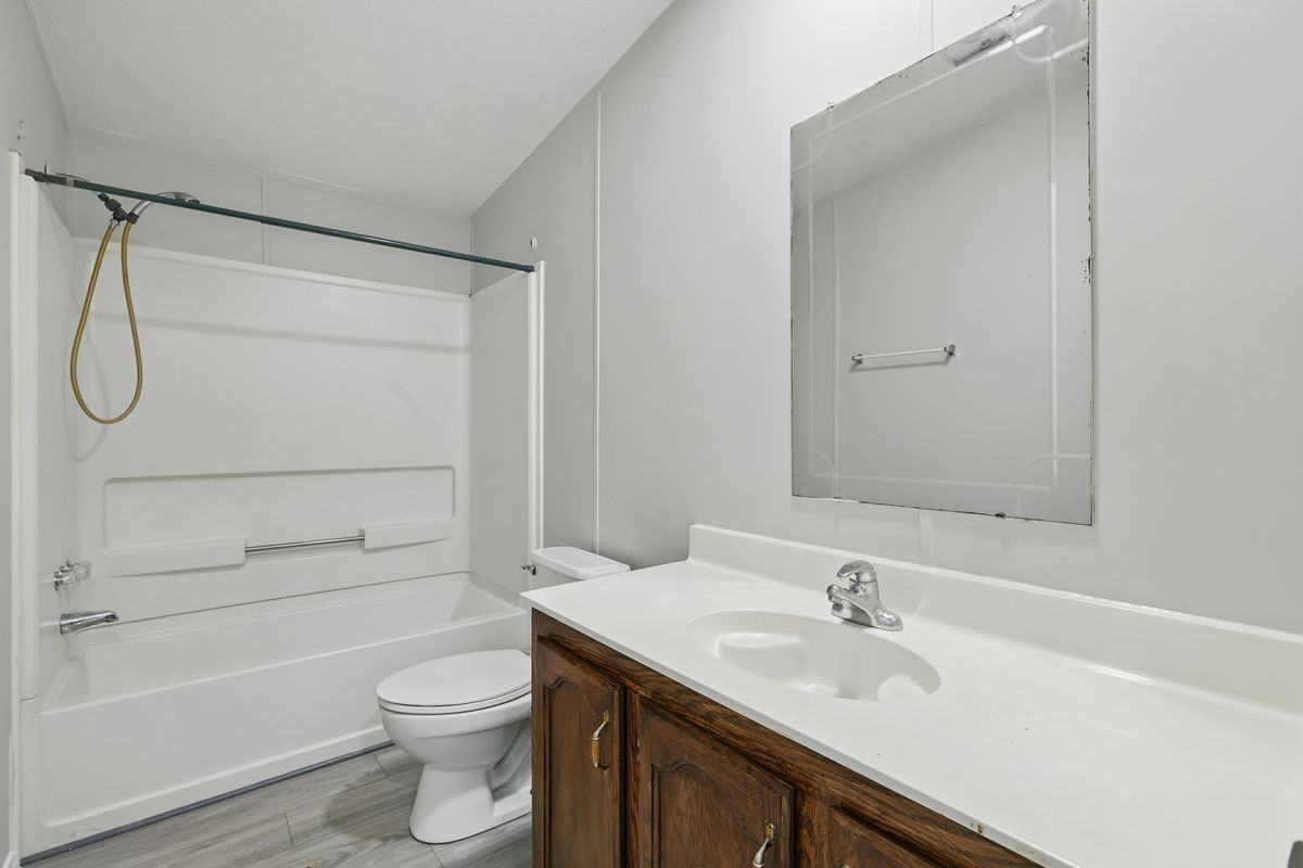 6094 Smiley Rd - Photo 3 of 27