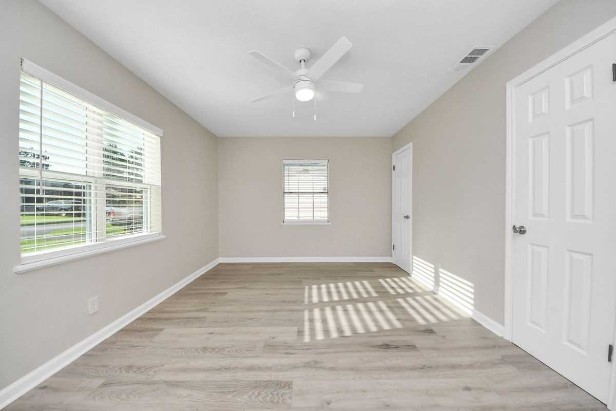 2919 Elser St - Photo 4 of 12
