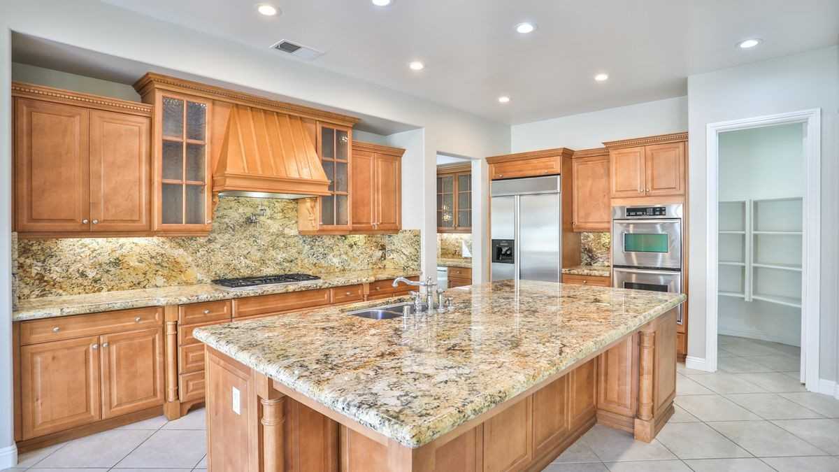 8134 Sunset Rose Dr - Photo 4 of 12