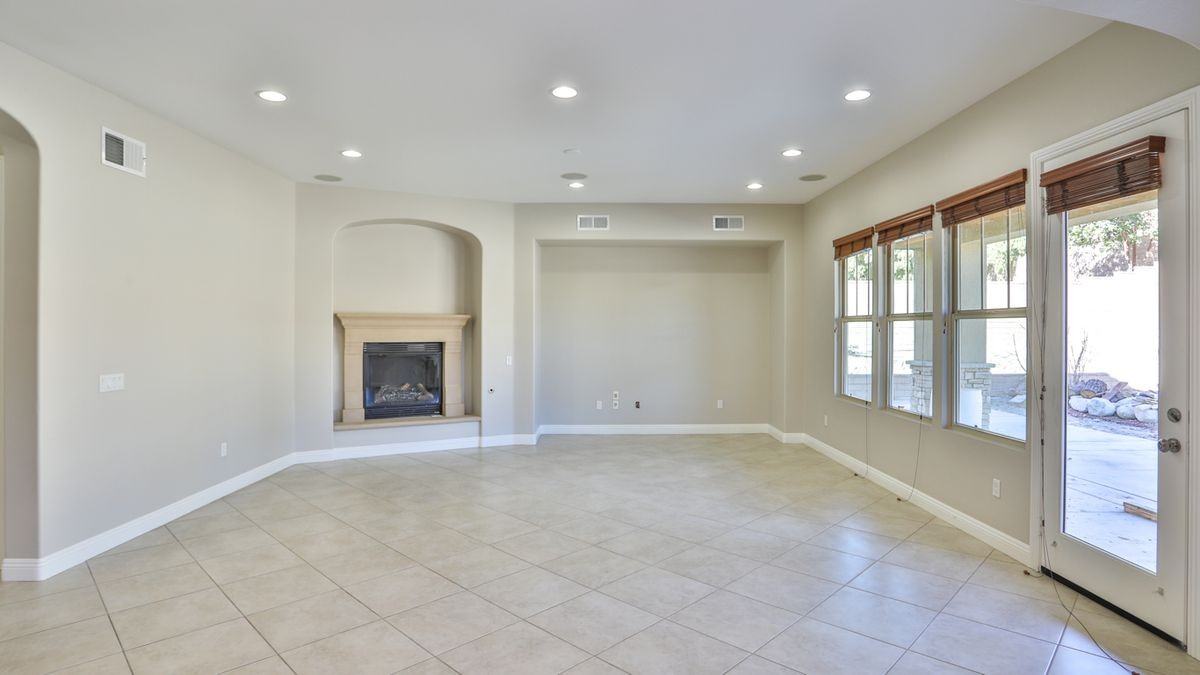 8134 Sunset Rose Dr - Photo 6 of 12