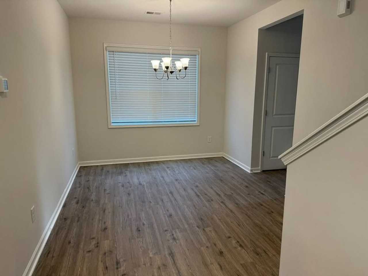 211 Scenic Rd - Photo 7 of 20