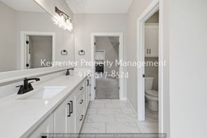 featured image of 11460 S Ash St