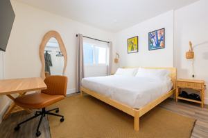 featured image of 1310 S Gramercy Pl