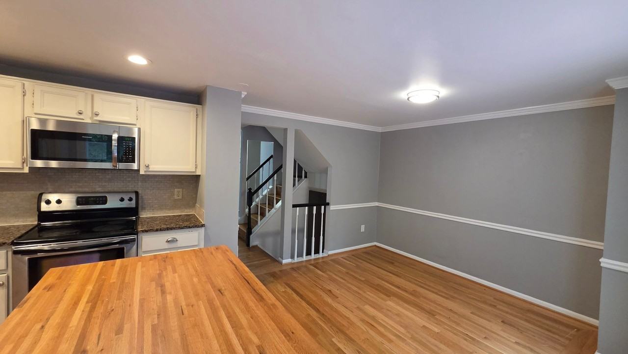 6638 Greenleigh Ln - Photo 7 of 29