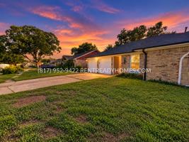 featured image of 8714 Twisting Vine Ln