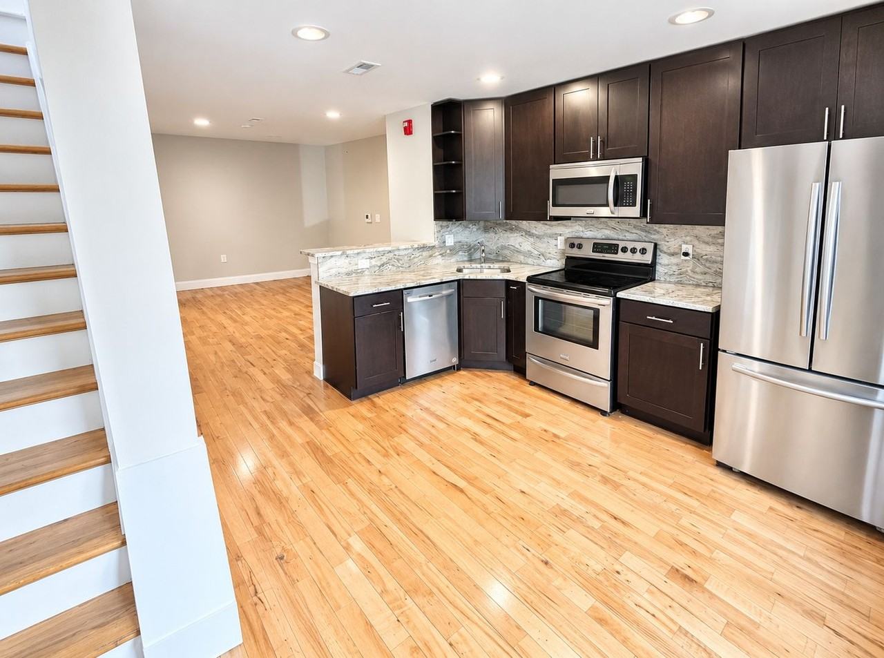 426 n 40th St (LO) - Photo 2 of 26