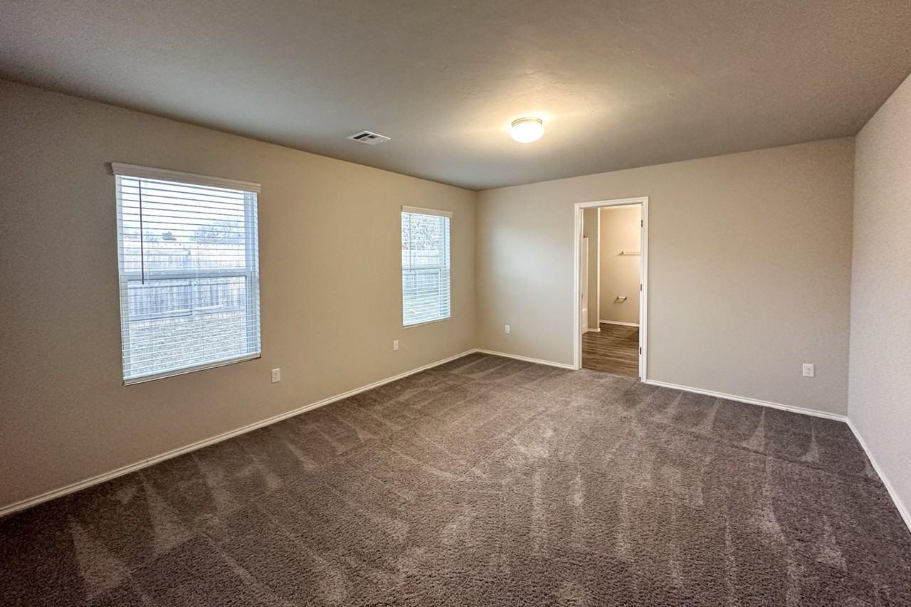 2311 Bent Tree Rd - Photo 6 of 19