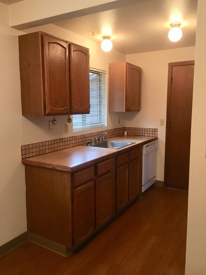 3317 Addy St - Photo 3 of 18
