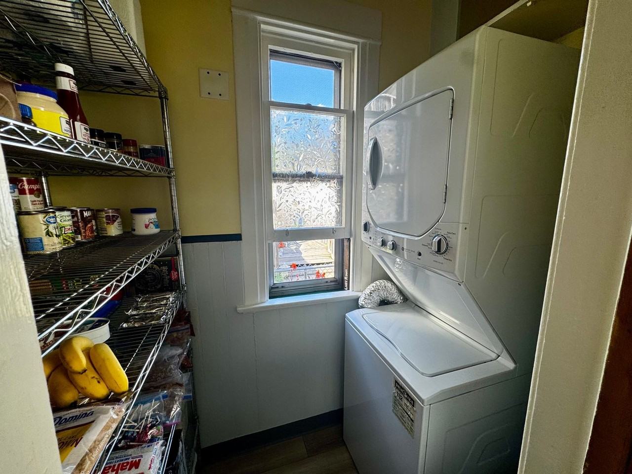 1422 11th St - Photo 5 of 23