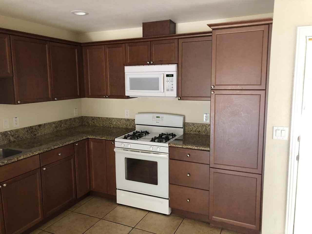 4711 W School Ave - Photo 4 of 25